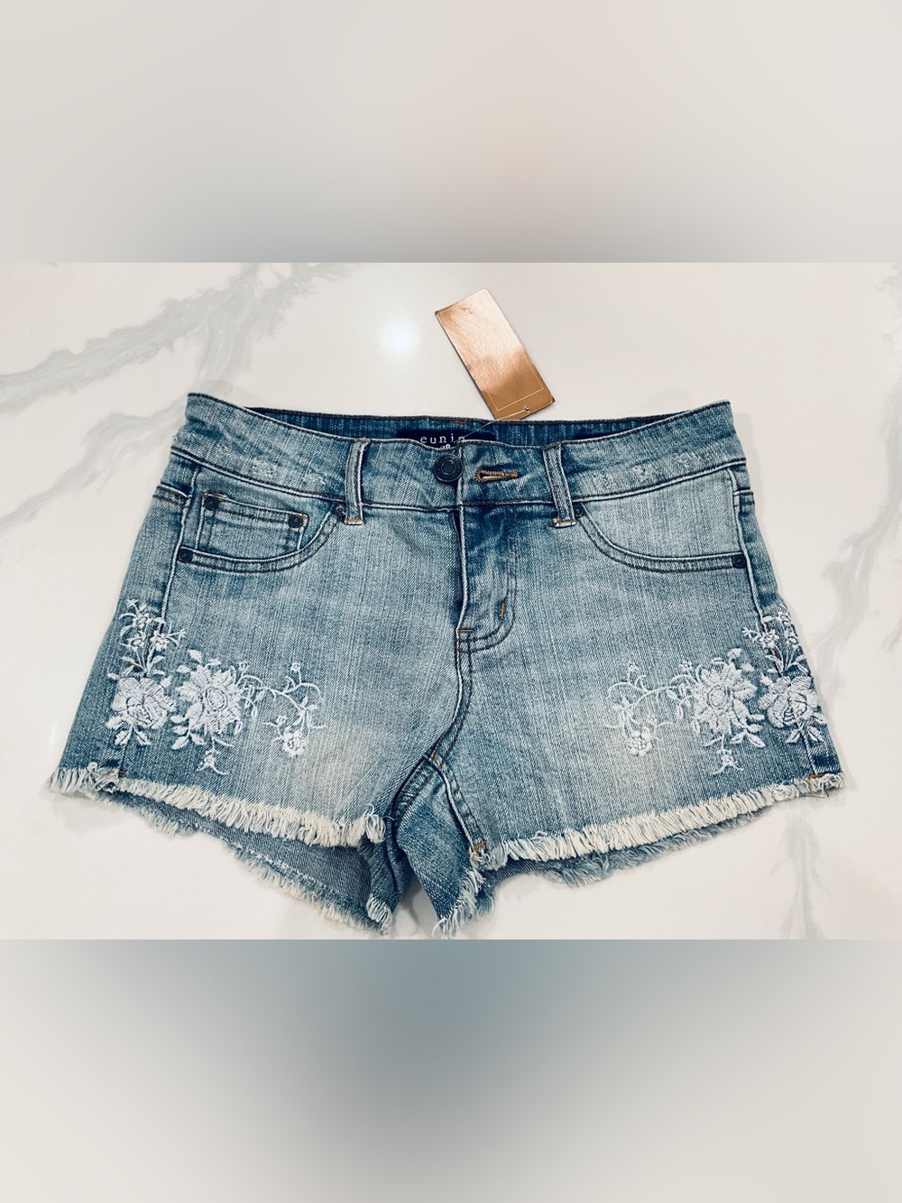 Eunina Denim Shorts - Picture 2 of 4